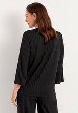 Lataa kuva Galleria-katseluun, Trikootoppi napeilla