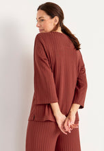 Lataa kuva Galleria-katseluun, Trikootoppi napeilla