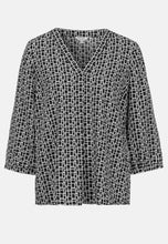 Lataa kuva Galleria-katseluun, V-kaula-aukkoinen, kudottu pusero