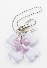 Lataa kuva Galleria-katseluun, Apila koruheijastin