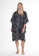 Lataa kuva Galleria-katseluun, Alma poncho