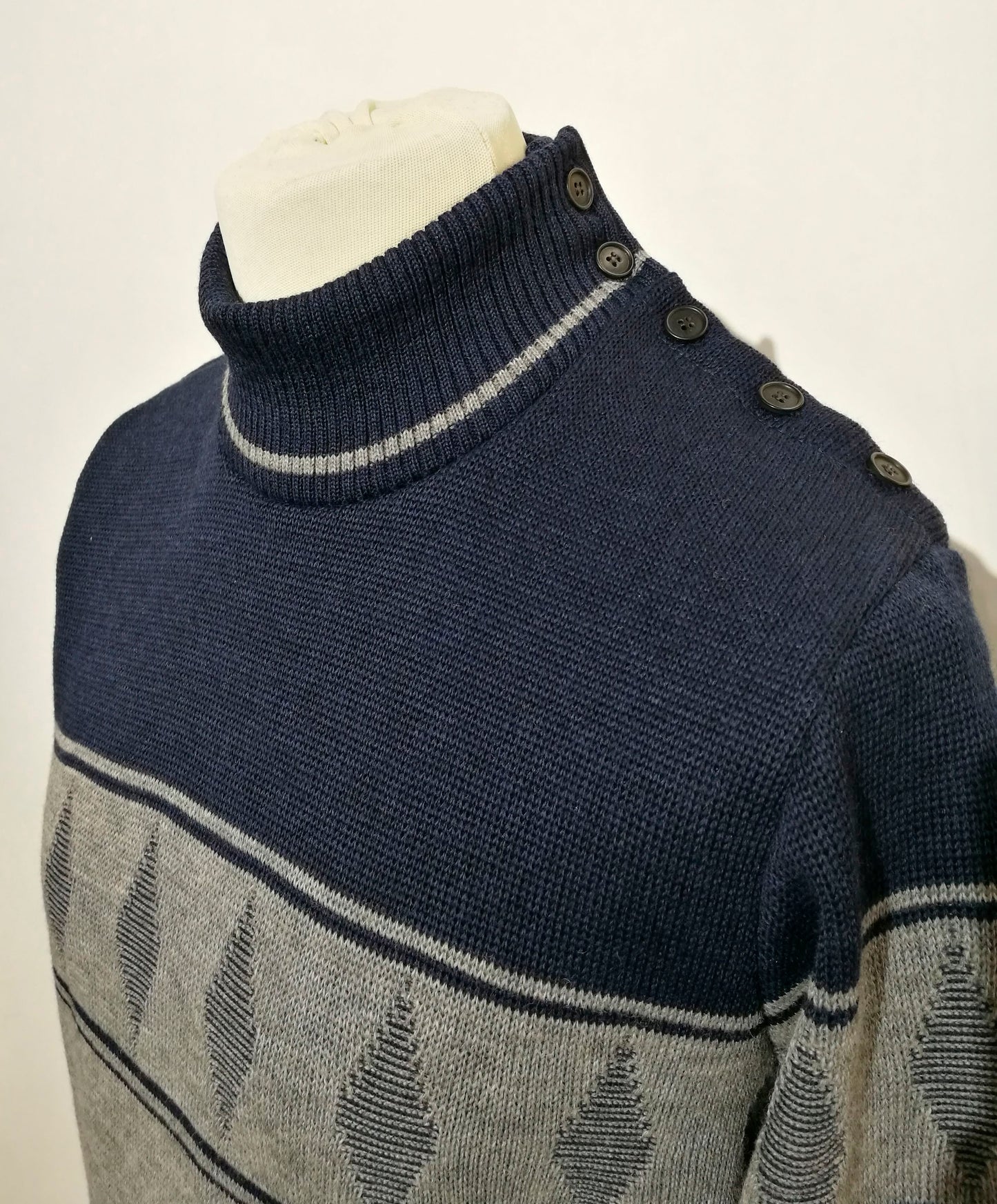 ANTTIPAITA AITOA VILLAA