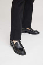 Lataa kuva Galleria-katseluun, Laurie Bella Straight cut