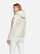 Lataa kuva Galleria-katseluun, RESET NAISTEN KEVYTUNTUVATAKKI GENUA