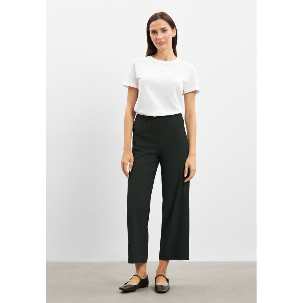 Donna Loose Crop
