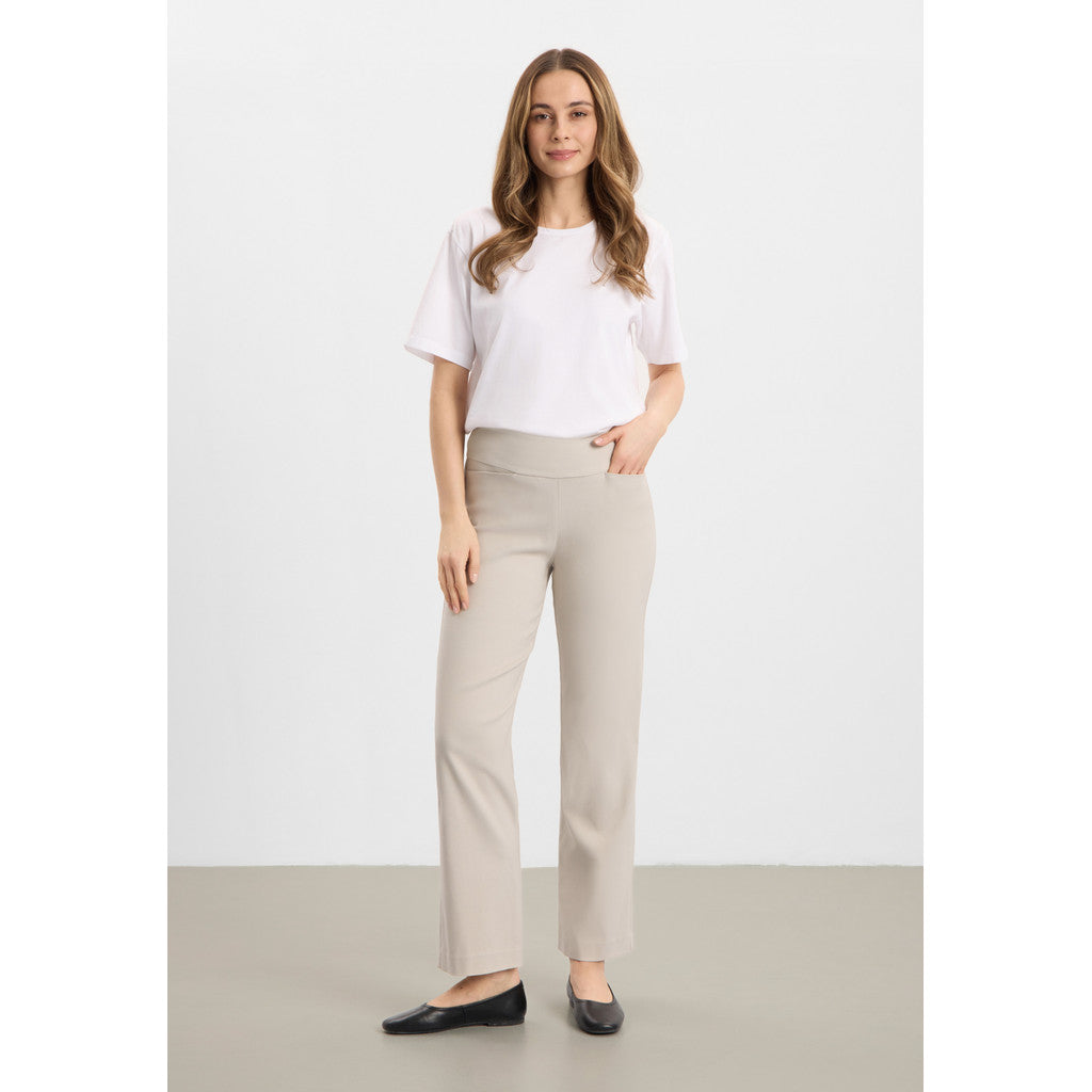 Laurie Thea straight  Grey Sand