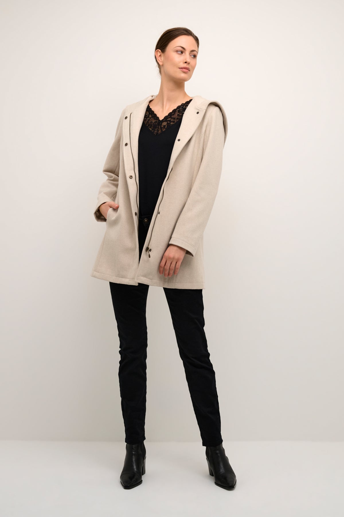 Cream villakangastakki CRYsta Coat