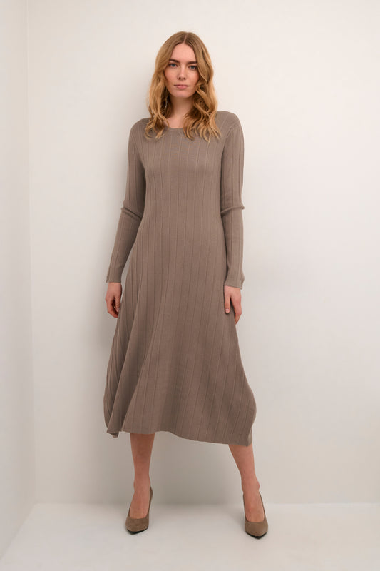 Cream neulemekko Villea Knit Dress