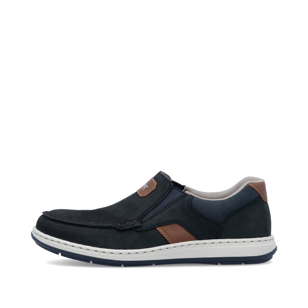 Miesten kävelykenkä leveällä lestillä