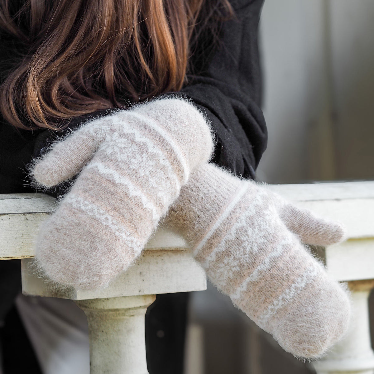 Kuvioidut lapaset pehmeää villasekoitetta