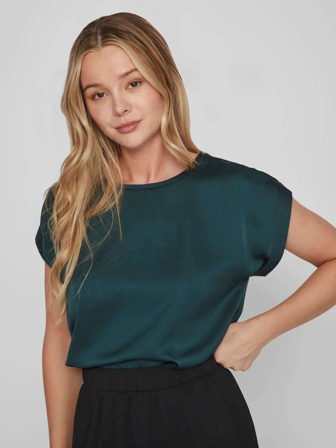 VILA toppi Viellette S/S satin top