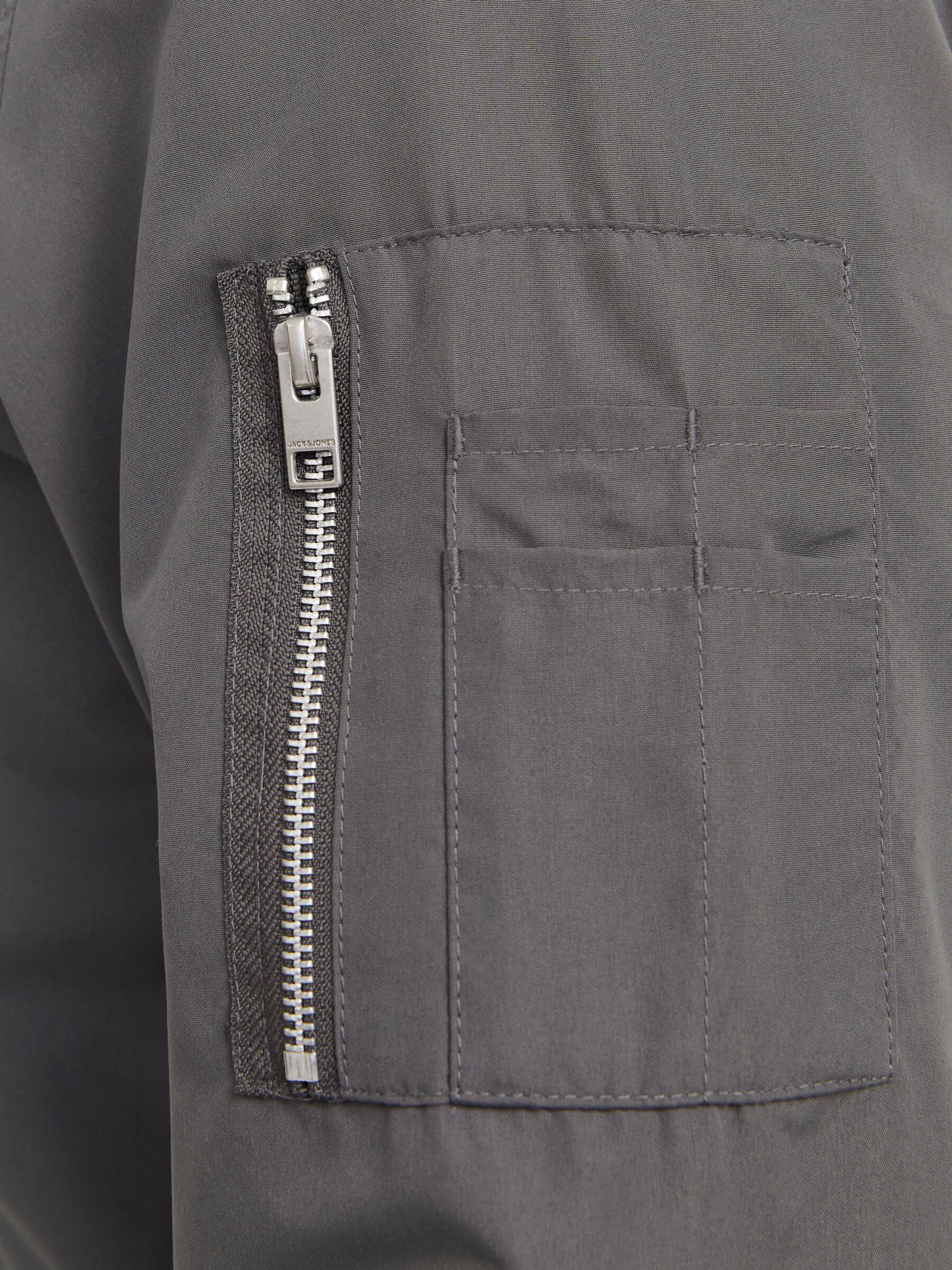 Jack&Jones kesätakki isoille miehille