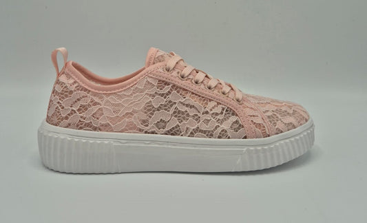 Naisten pitsitennari