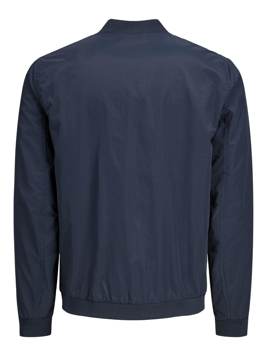 Jack&Jones kesätakki isoille miehille