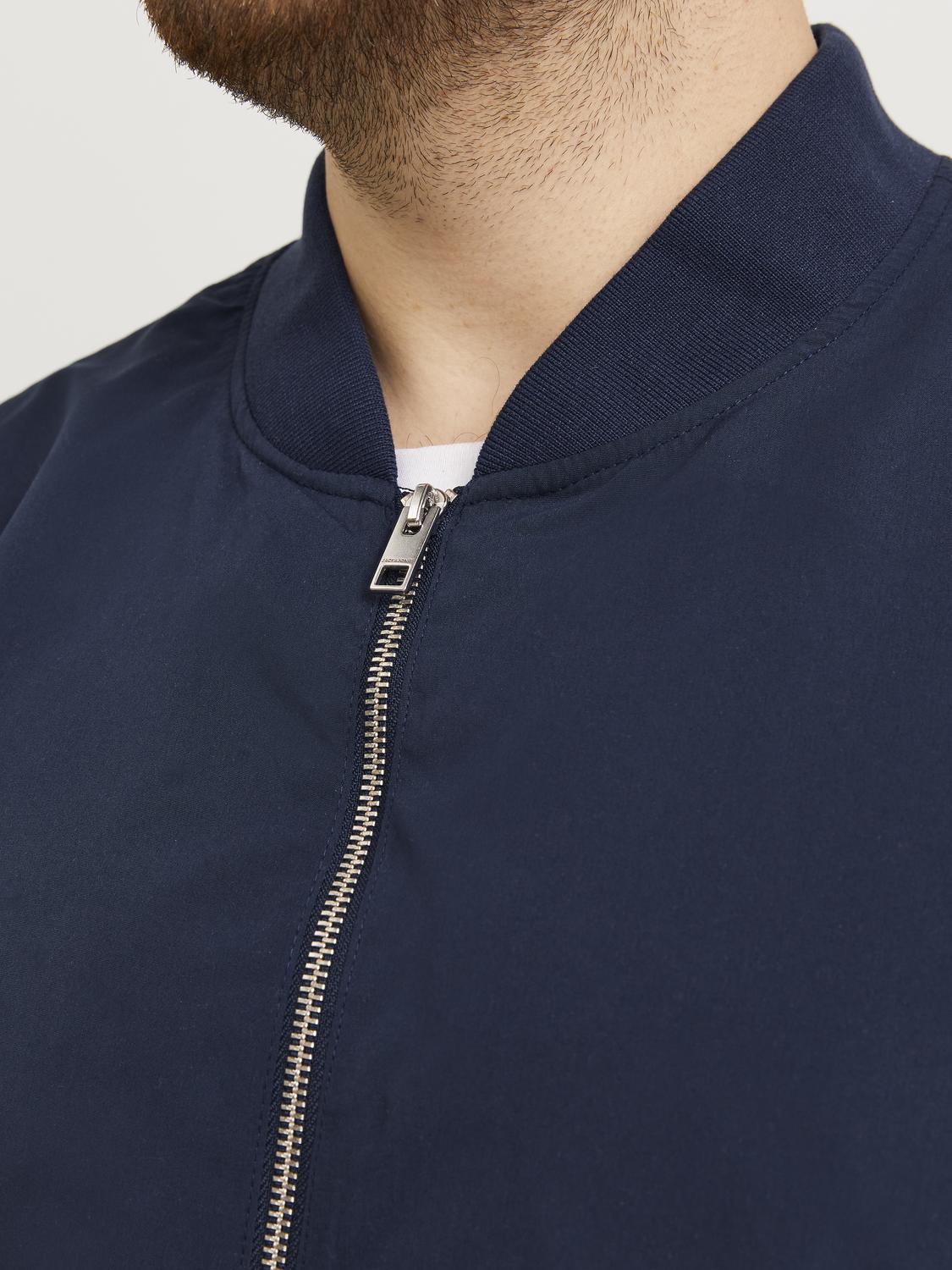 Jack&Jones kesätakki isoille miehille