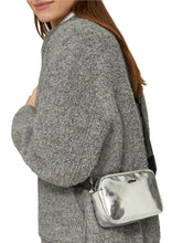 Lataa kuva Galleria-katseluun, s.Oliver laukku
