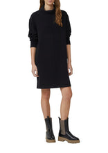 Lataa kuva Galleria-katseluun, s.Oliver neulemekko
