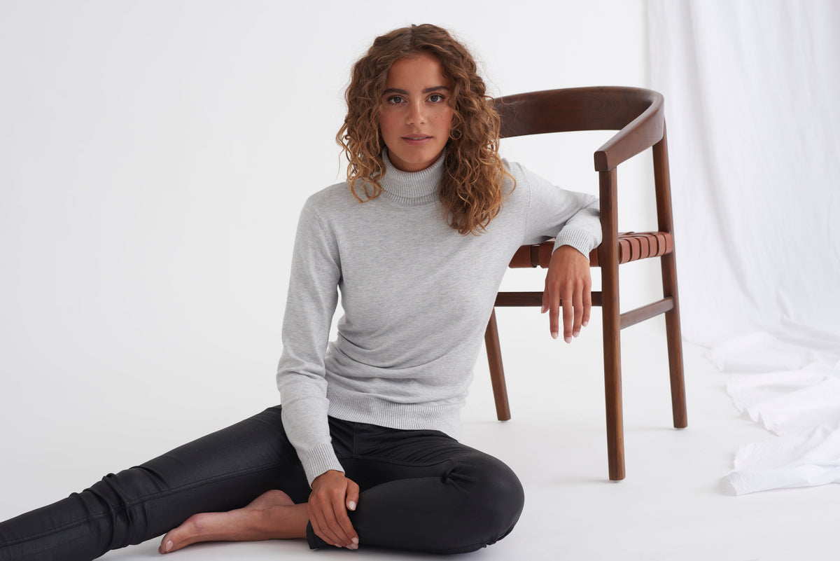 Cream neulepoolo Tammy Rollneck