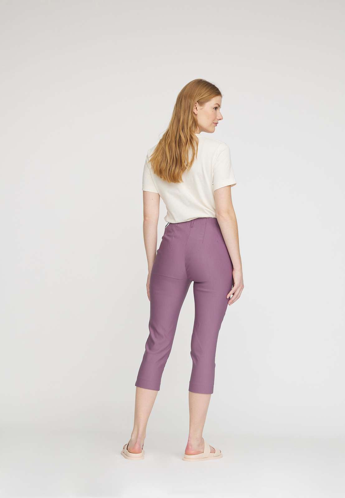 Laurie Elizabeth Slim Capri