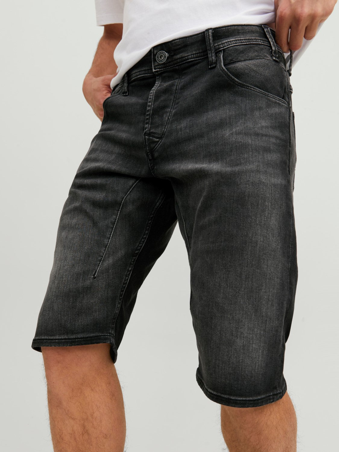 Jack&Jones mustat farkkushortsit GE 607